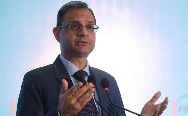 RBI Governor Sanjay Malhotra Says India Must Push Frontiers of Growth