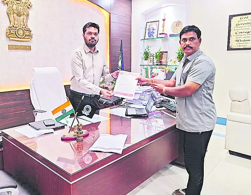 పేలుడు ఘటనపై చర్యలు తీసుకోవాలి