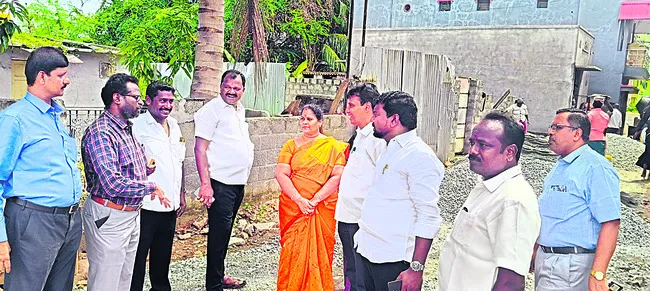 తిరుత్తణి పట్టణ రోడ్లకు మహర్దశ