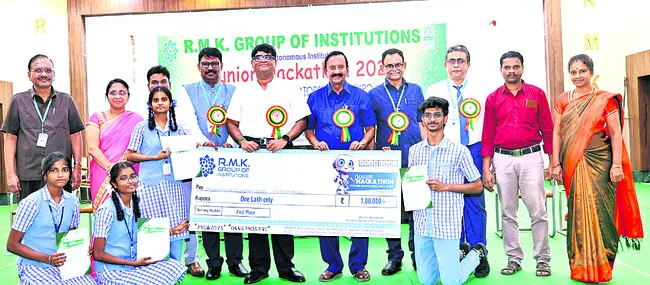 ఆర్ఎంకే కళాశాలలో జూనియర్ హ్యాకథాన్