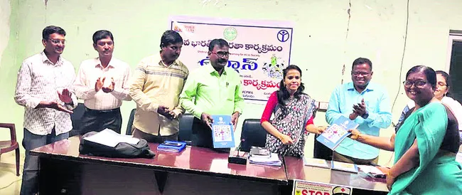 సాంకేతిక కోర్సులతో ఉపాధి