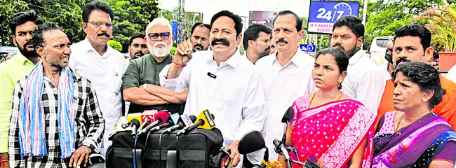 కక్షతోనే దాడి మాజీ ఎమ్మెల్యే బొల్లా