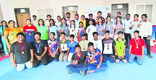 ముగిసిన జిల్లా ఫెన్సింగ్ పోటీలు