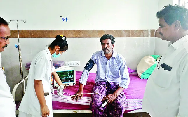 న్యాయవాదిపై ప్రతివాది వర్గీయుల దాడి