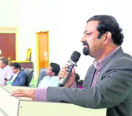 ఆర్జీయూకేటీలో ముగిసిన స్టూడెంట్ ఇండక్షన్ ప్రోగ్రాం