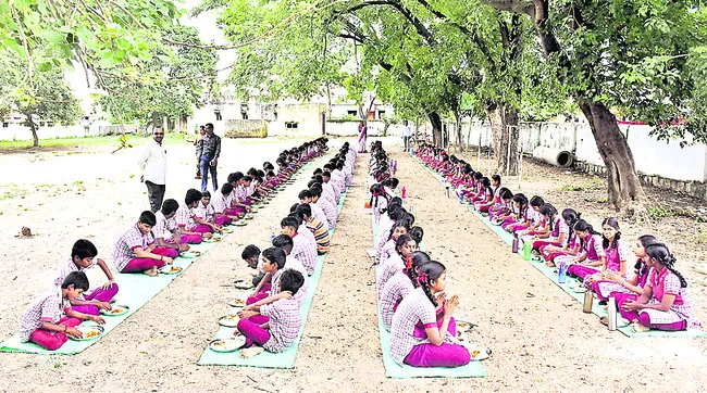 గురువుల సాయం..