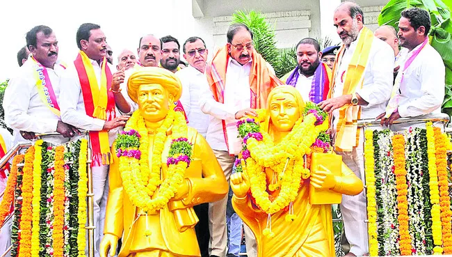 నేతన్నలకు అండగా ఉంటాం