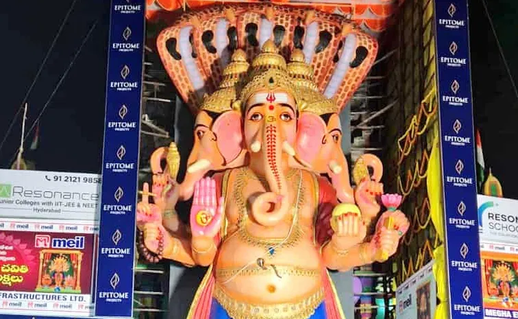 ఖైరతాబాద్‌ గణపయ్య సిద్దం..