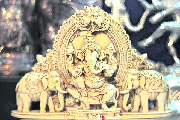 లంబోదరుడు