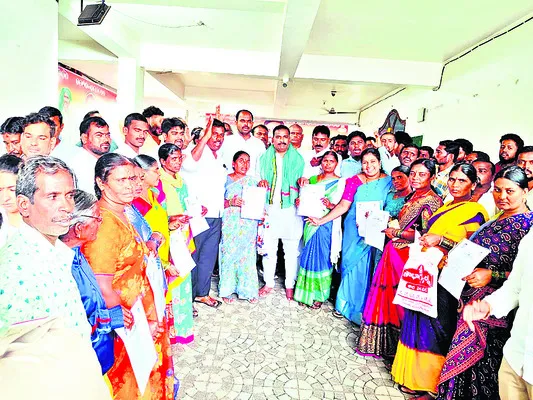 ప్రజాప్రభుత్వంలో సొంతింటి కల సాకారం