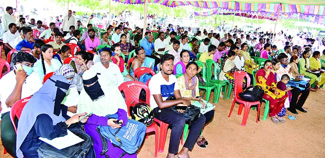 డీఎస్సీ కాల్‌లెటర్ల వెనుక కథలెన్నో..