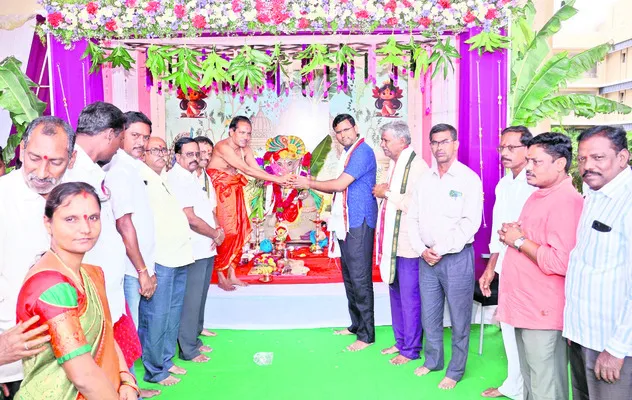 కొలువ