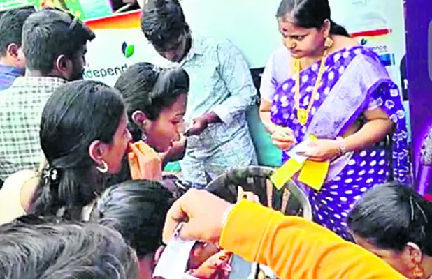 భక్తి ముసుగులో అక్రమ వసూళ్లు