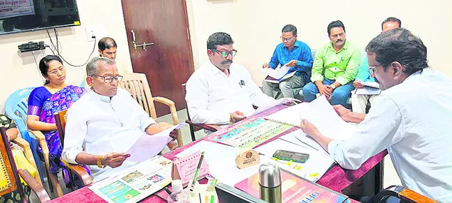 నిబంధనలు అతిక్రమిస్తే చర్యలు