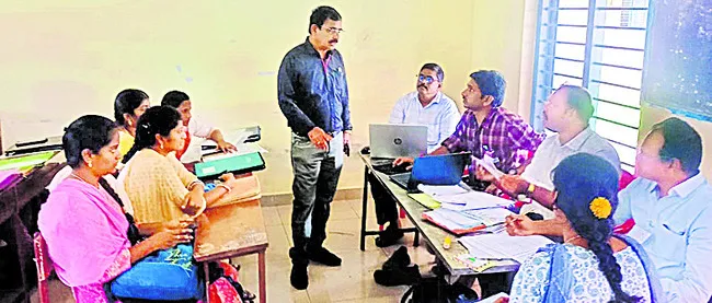 డీఎస్సీ సర్టిఫికెట్ల పరిశీలన ప్రారంభం 
