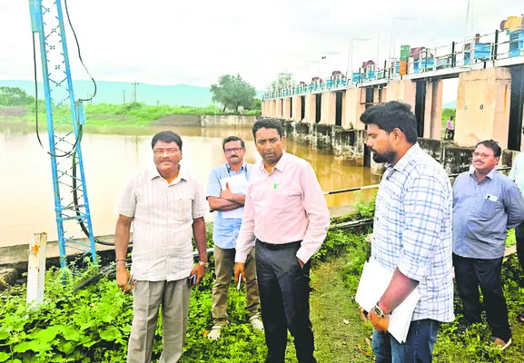 ఎన్టీఆర్‌ జిల్లా కలెక్టర్‌ లక్ష్మీశ 
