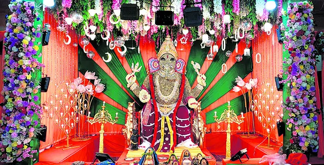 ‘సప్త’ శోభితం