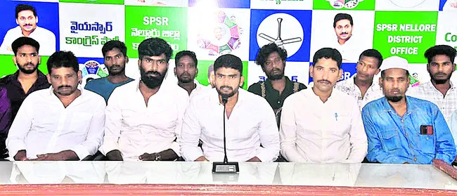 పర్వతరెడ్డి కాలి గోటికి కూడా సరిపోరు