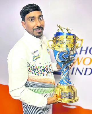 గిరిజన తండాలో పుట్టి.. కోచ్గా ఎదిగి