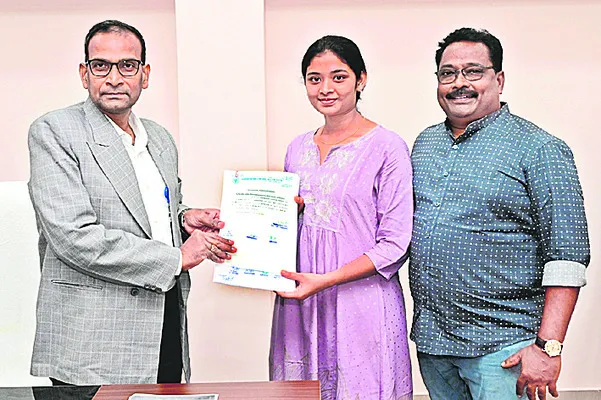 వైద్య కళాశాలల్లో కొత్త విద్యార్థుల రాక 