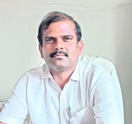 పాలకవర్గాలు లేకనే..