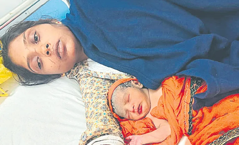woman who came for darshan gave birth in the queue line