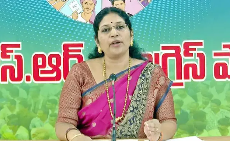 Varudu Kalyani Fires On Chandrababu And Pawan Kalyan