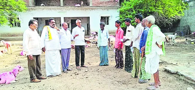 గొర్రెలు, మేకల పెంపకం సంఘానికి అన్యాయం 