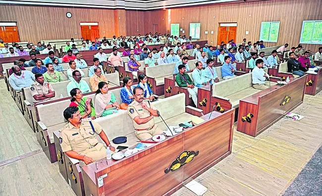సైబర్‌ దాడులపై అప్రమత్తంగా ఉండాలి