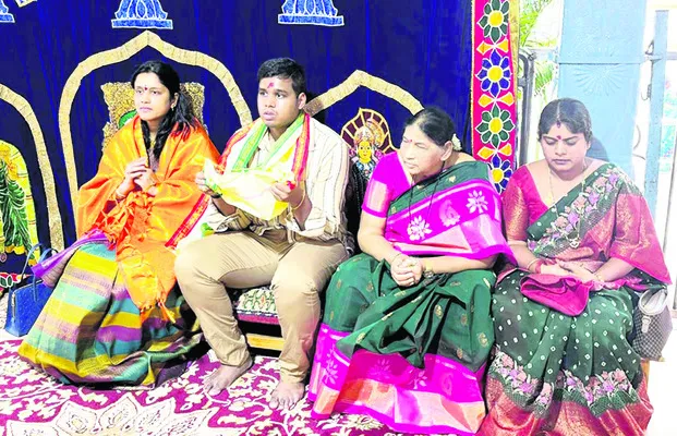 శ్రీవారి సేవలో..