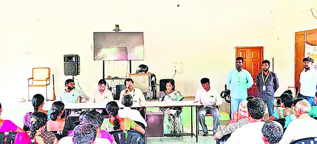 జనసురక్ష పథకంపై అవగాహన పెంచుకోవాలి