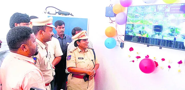 ఒక కెమెరా వందమంది పోలీసులకు సమానం