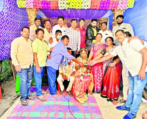 ఆడపిల్లలకు ఆర్థిక చేయూత