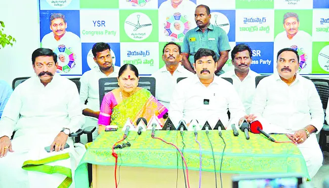 జిల్లాకు రిక్త హస్తం చూపించిన బాబు