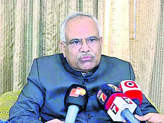 ఉత్తర ప్రత్యుత్తరాలు.. 
