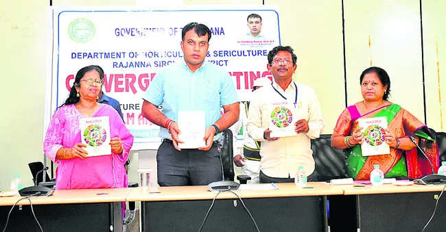 రెండు వేల ఎకరాల్లో ఆయిల్‌పామ్‌ సాగు