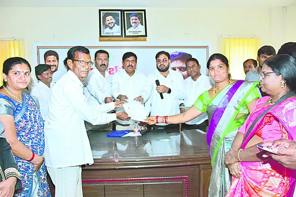 సీఎంఆర్ఎఫ్ పేదలకు వరం
