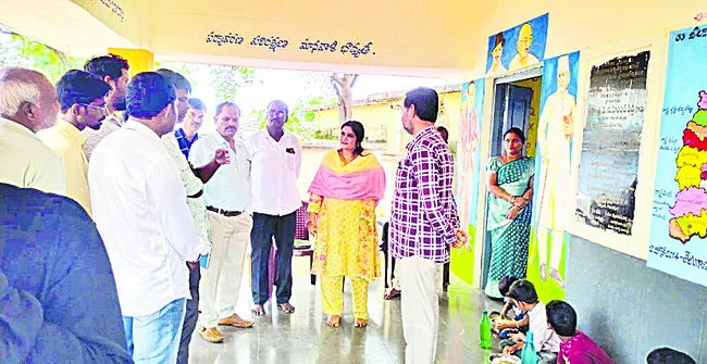 ‘మధ్యాహ్న భోజనం’ బంద్