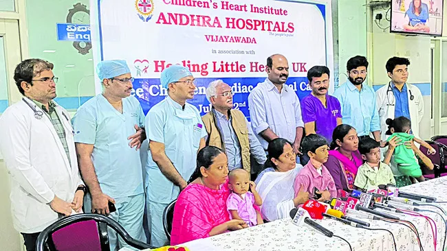 11 మంది చిన్నారులకు ఉచిత గుండె శస్త్రచికిత్సలు 