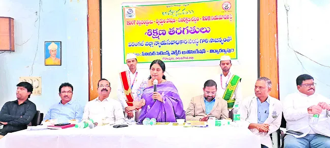 వయోవృద్ధులకు వైద్యసేవలందించాలి