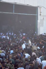 48 Palestinians in Gaza Aid Distribution9