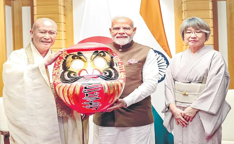 Prime Minister Shri Narendra Modi received a Daruma Doll