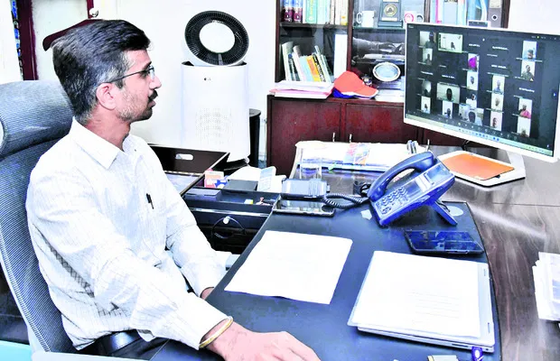 ప్రతి చెరువునూ నీటితో నింపాలి