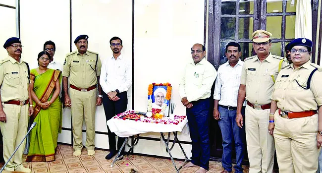 తెలుగు భాషా ఉద్యమ పితామహుడు గిడుగు
