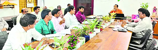 రెవెన్యూ సేవలు సత్వరం అందించండి 