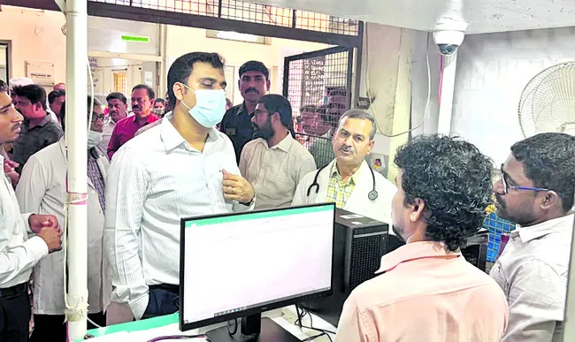 రోగులకు మెరుగైన వైద్యసేవలు అందించాలి 