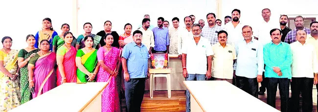 గిడుగు రామ్మూర్తి సేవలు ఎనలేనివి