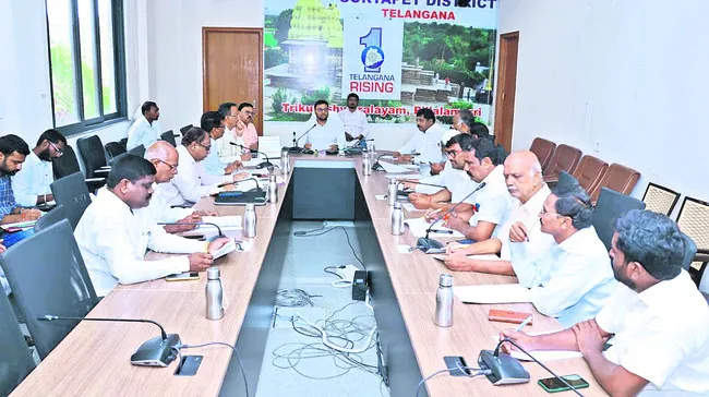 ఓటరు జాబితాపై అభ్యంతరాలు తెలపాలి