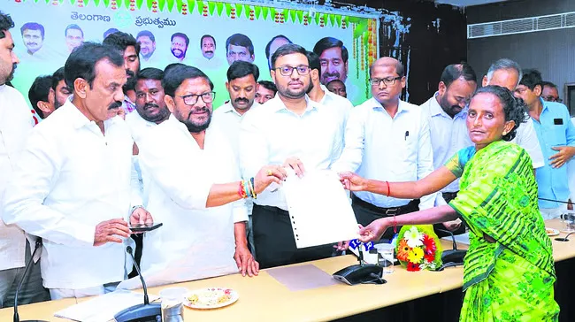 నాణ్యతా ప్రమాణాలతో ఇళ్లు నిర్మించుకోవాలి