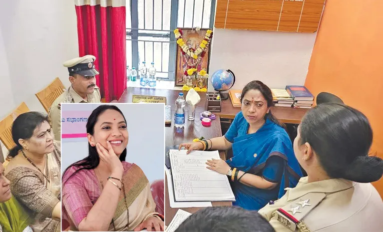 సీఐ కుర్చీలో కూర్చున్న మహిళా కమిషన్‌ అధ్యక్షురాలు
